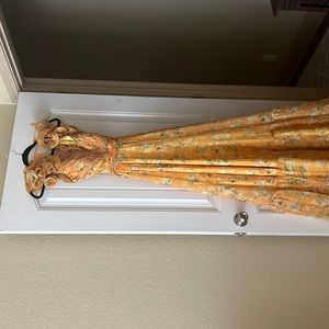 Yellow Mac Dougal size 8 dress